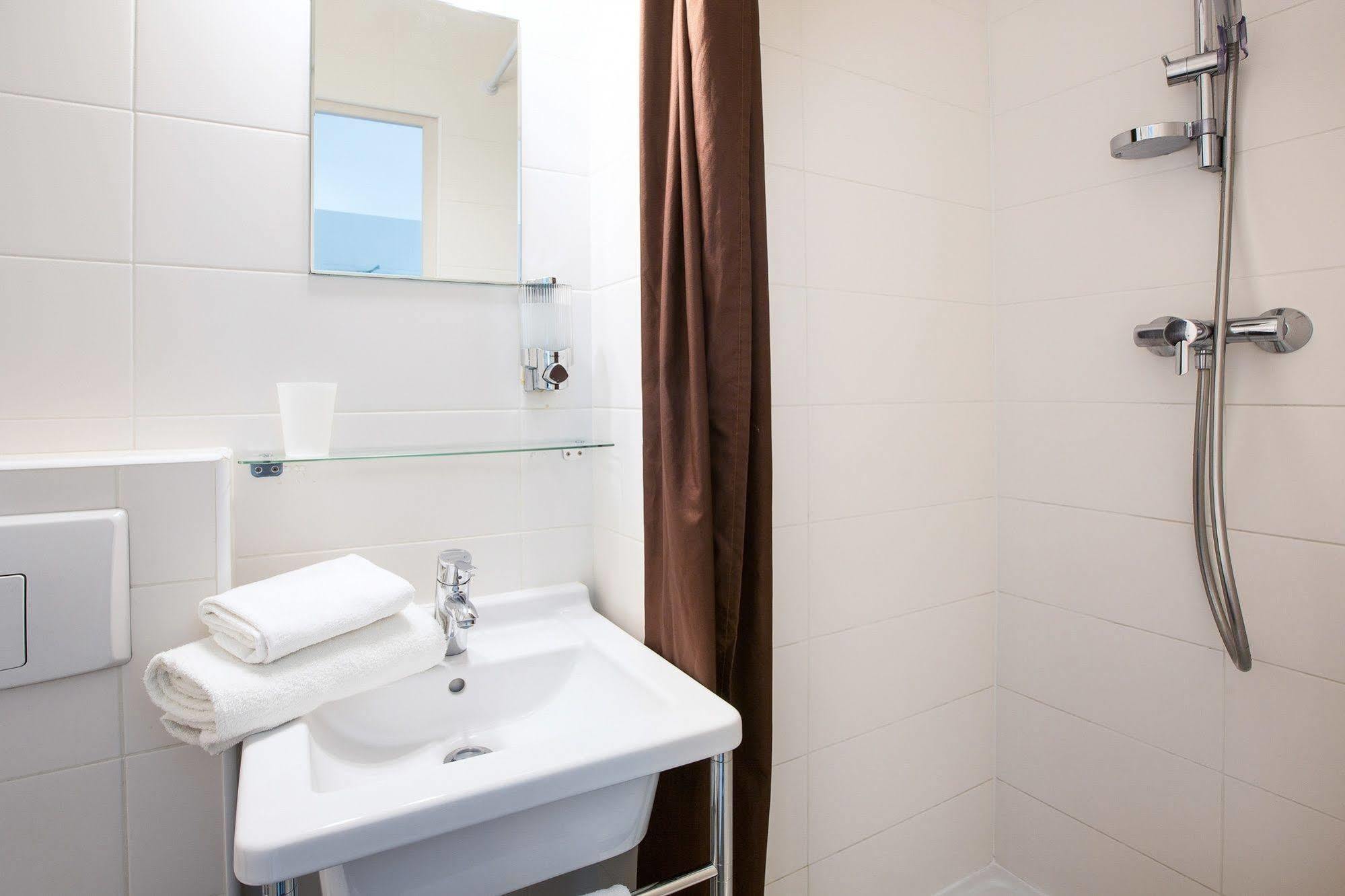 Hotel Le Figuier Ivry-sur-Seine Zewnętrze zdjęcie